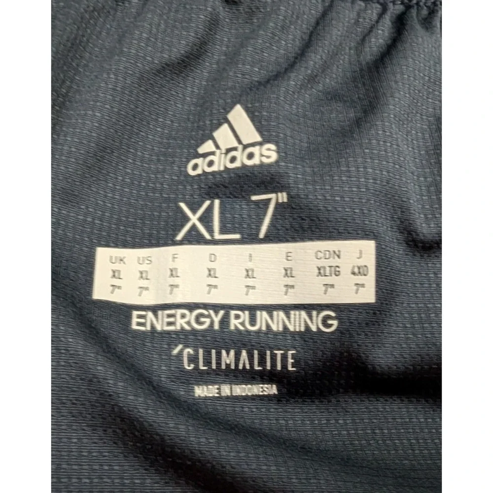 Adidas men sz XL 7